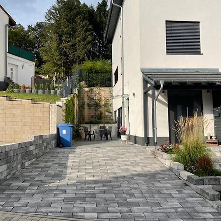 Gemuetliche, Topp Ausgestattete Ferienwohnung Bann Exterior foto